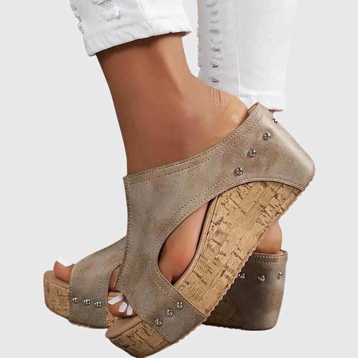 Melissa – Orthopädische Sandalen