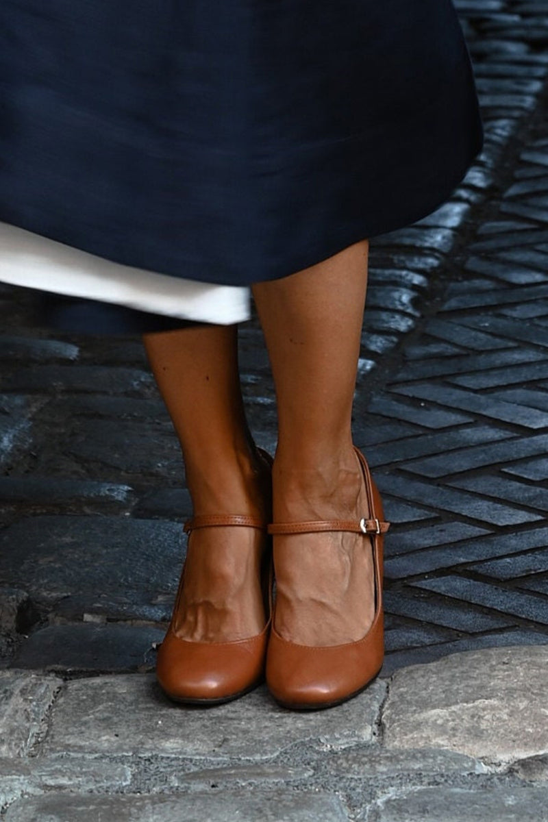 Bravina | Alltagssandalen mit Riemen und kleinem Absatz