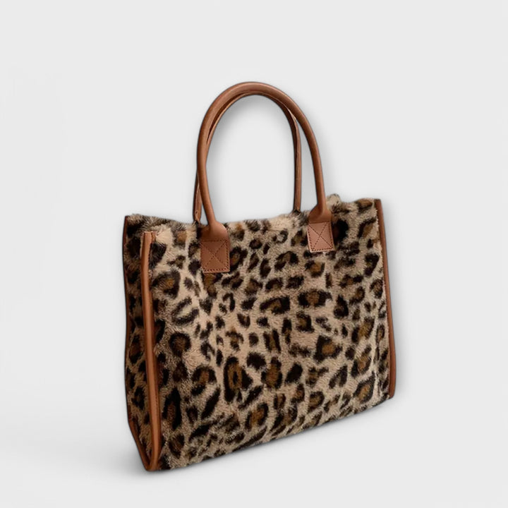 Holly – Schicke Plüschtasche mit Leopardenmuster 
