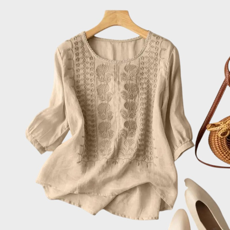 Kasey – Elegant & Comfortable Blouse