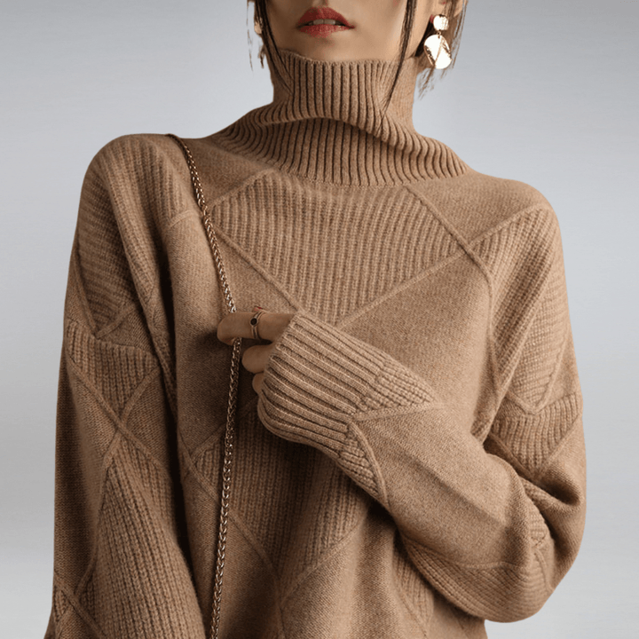 Carry – Elegant Turtleneck Sweater