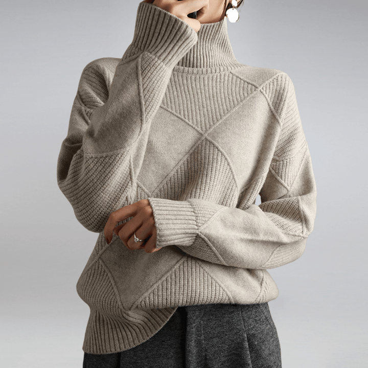 Carry – Elegant Turtleneck Sweater