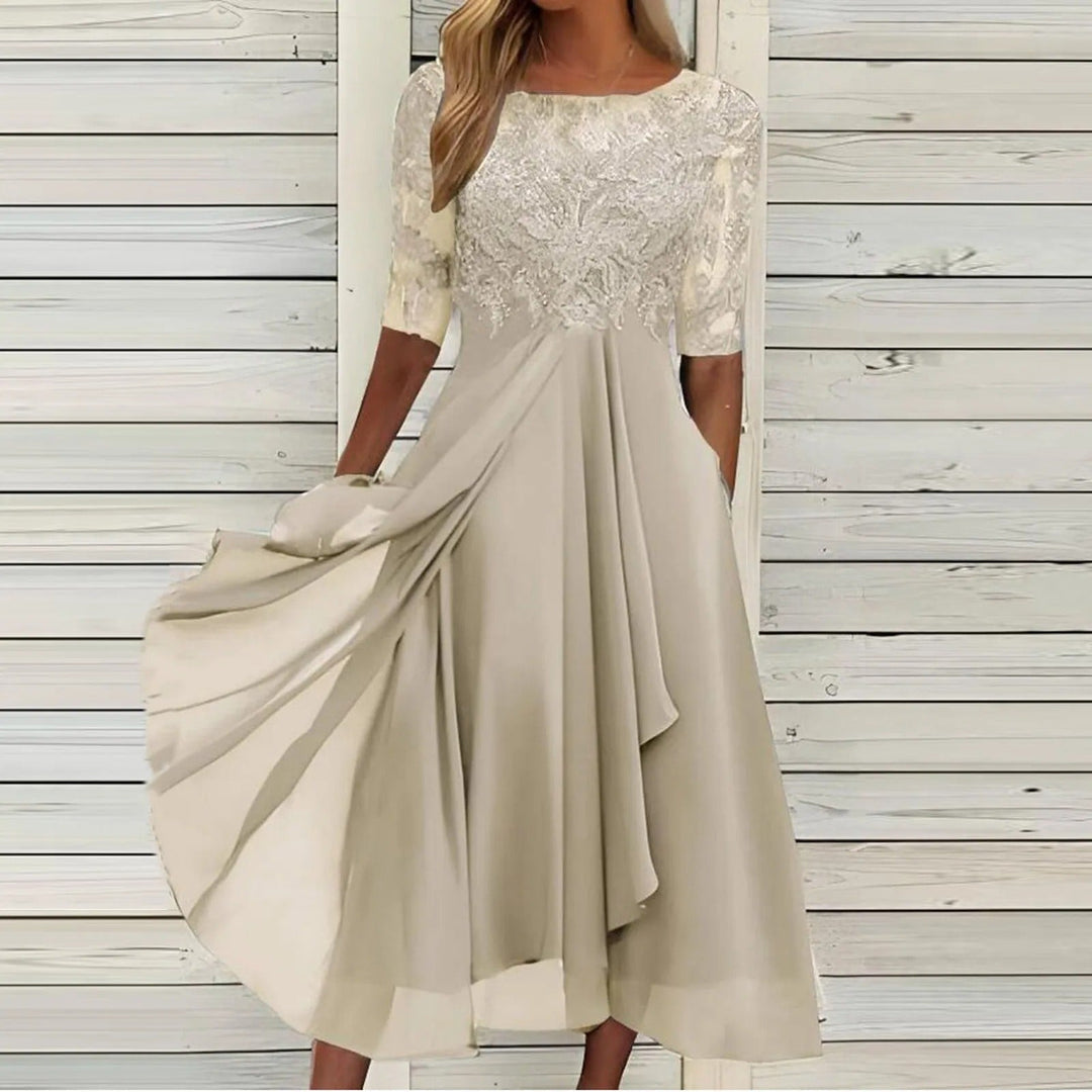 Taryn – Elegantes Midikleid aus Spitze