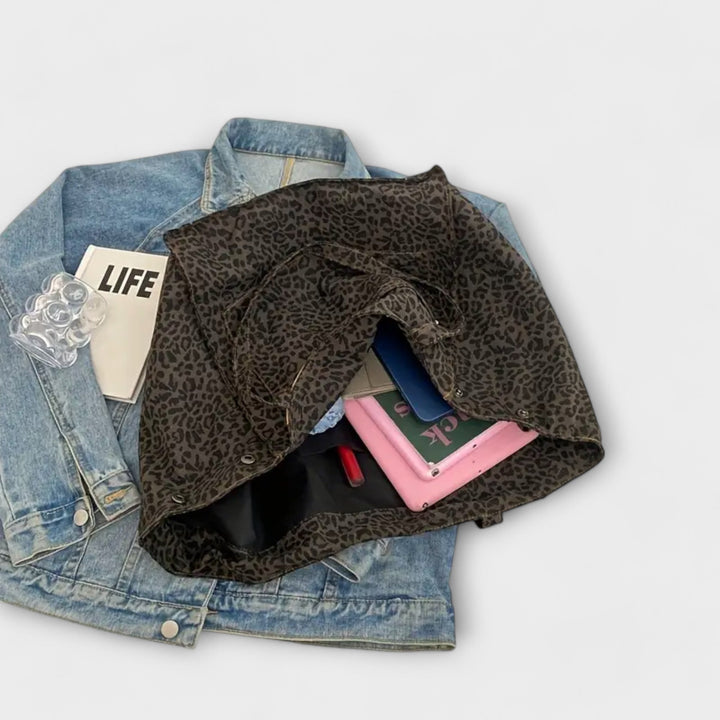 Emma – Elegante Schultertasche aus Canvas mit Leopardenmuster