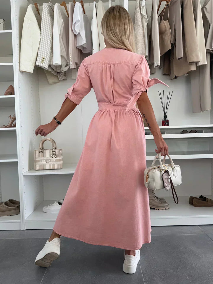 Louise – Leuchtendes Jeanskleid