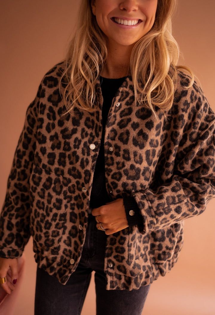 Dascha – Trendige Jacke mit Leopardenmuster